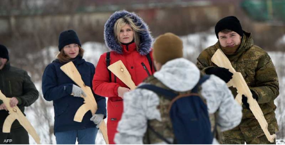 على خط النار.. كيف يستعد شعب أوكرانيا للحرب المحتملة؟ على خط النار.. كيف يستعد شعب أوكرانيا للحرب المحتملة؟