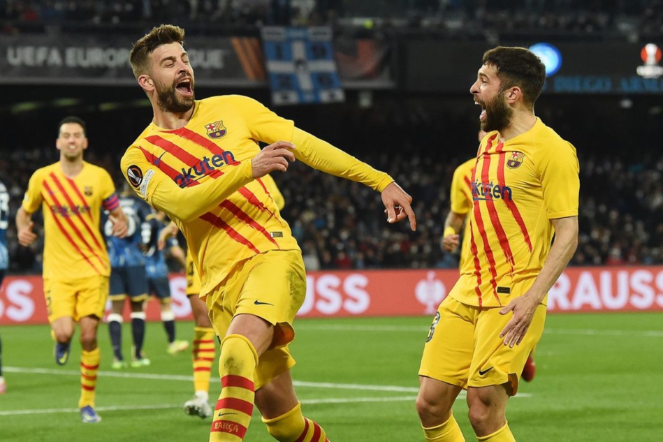 نابولي يغادر منافسات الدوري الأوربي بخسارة مذلة أمام برشلونة