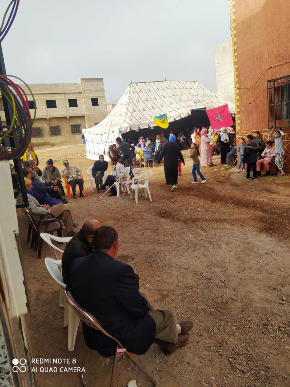 بدموع الحسرة.. بني عياط بأزيلال تودع الطفلة خولة وفعاليات تطالب بأقصى العقوبات في حق الجاني بدموع الحسرة.. بني عياط بأزيلال تودع الطفلة خولة وفعاليات تطالب بأقصى العقوبات في حق الجاني