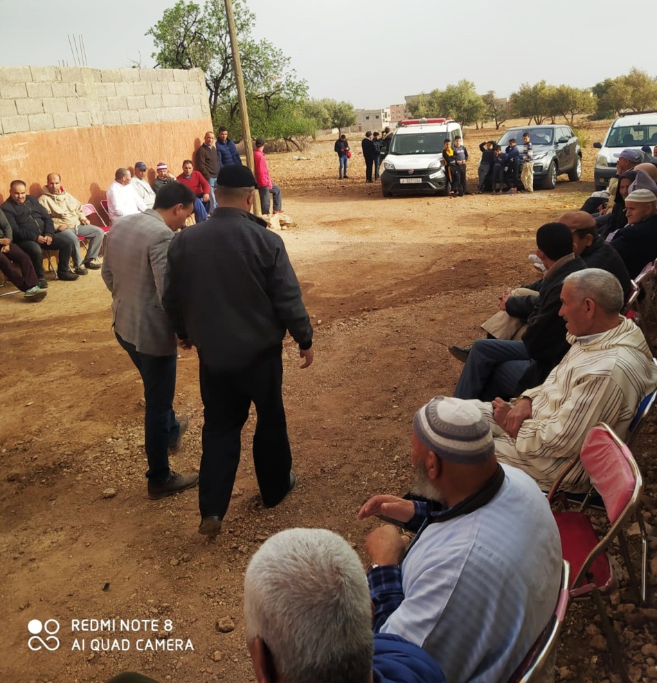 بدموع الحسرة.. بني عياط بأزيلال تودع الطفلة خولة وفعاليات تطالب بأقصى العقوبات في حق الجاني بدموع الحسرة.. بني عياط بأزيلال تودع الطفلة خولة وفعاليات تطالب بأقصى العقوبات في حق الجاني