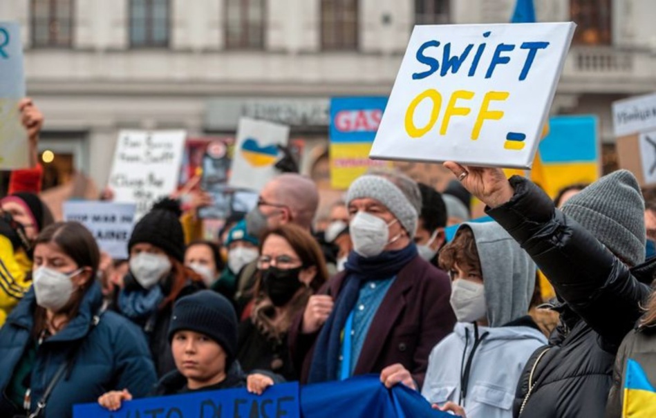 المغرب معرض لخسائر فادحة في حال معاقبة روسيا بسلاح (سويفت) المغرب معرض لخسائر فادحة في حال معاقبة روسيا بسلاح (سويفت) 