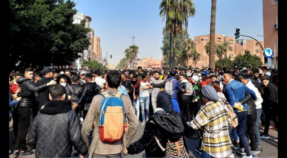 احتجاجات بمراكش في قطاع النقل السياحي والتعليم والصحة احتجاجات بمراكش في قطاع النقل السياحي والتعليم والصحة