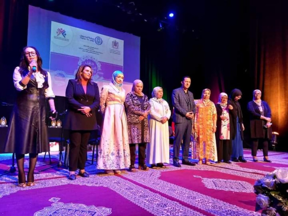 المركز الثقافي لأيت ملول يحتفي بالمرأة المركز الثقافي لأيت ملول يحتفي بالمرأة