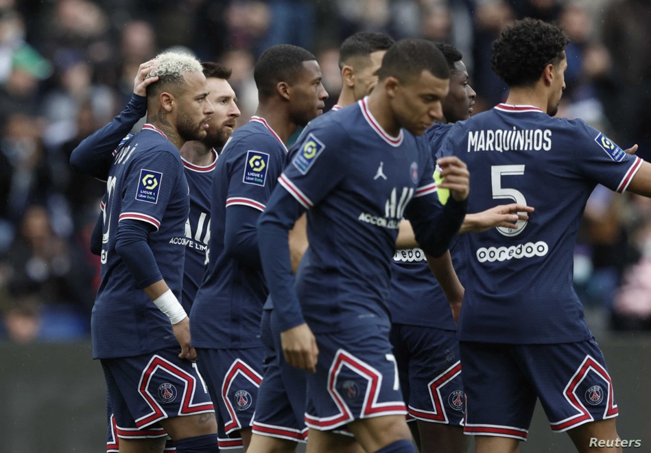 صافرات استهجان باريسية على ميسي والأخير يخطب ودّ برشلونة صافرات استهجان باريسية على ميسي والأخير يخطب ودّ برشلونة