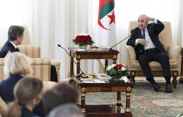 الثابت والمتحول في سياسة قصر المرادية الخارجية الثابت والمتحول في سياسة قصر المرادية الخارجية