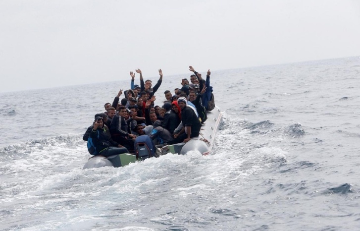 الحسيمة.. القضاء يتابع أحد منظمي الهجرة السرية الحسيمة.. القضاء يتابع أحد منظمي الهجرة السرية