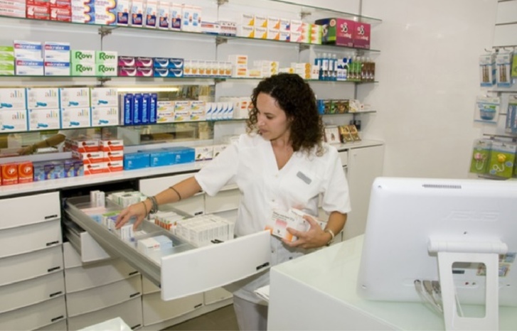 الأغلبية بمجلس النواب تناقش مهنة الصيدلة في ضوء المستجدات القانونية الأغلبية بمجلس النواب تناقش مهنة الصيدلة في ضوء المستجدات القانونية