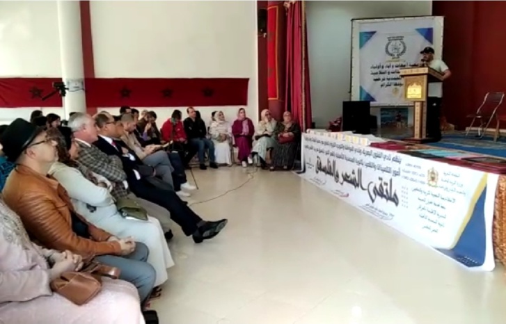 ثانوية المحمدية بالقصر الكبير تحتفي بالإبداع التلاميذي ثانوية المحمدية بالقصر الكبير تحتفي بالإبداع التلاميذي