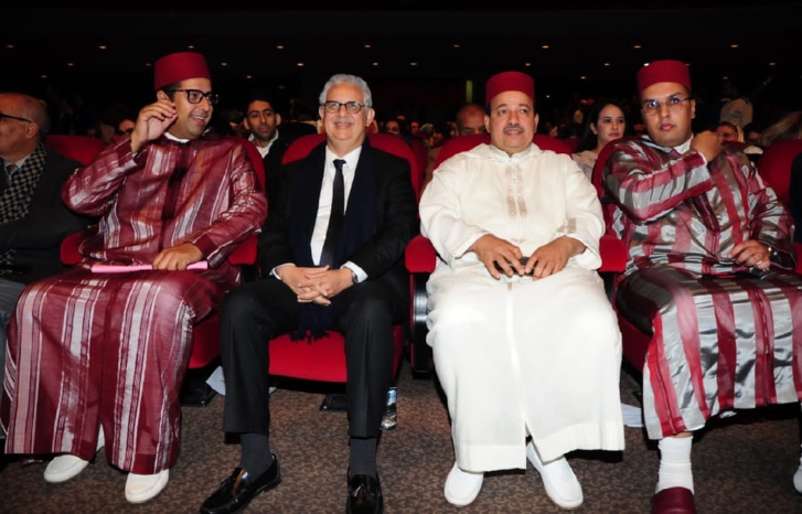 ليلة الرواد تكرم لفيفاً من المبدعين في شتى المجالات ليلة الرواد تكرم لفيفاً من المبدعين في شتى المجالات