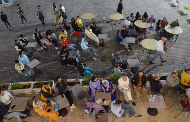 النسخة الأولى من "المقهى الأدبي الفكري" بسوس النسخة الأولى من "المقهى الأدبي الفكري" بسوس