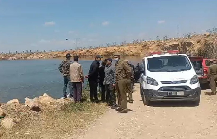انتشال جثة طفل من بحيرة فيكتوريا ببسكورة انتشال جثة طفل من بحيرة فيكتوريا ببسكورة