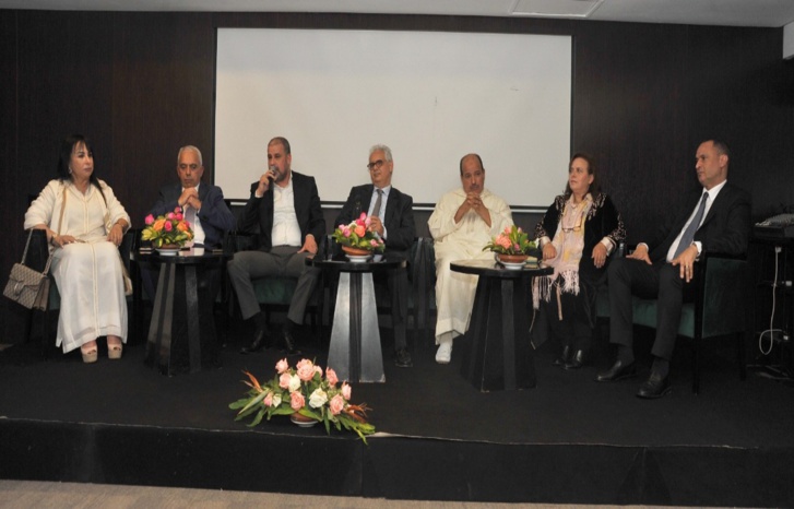 بركة يترأس لقاء تواصليا بجهة الدار البيضاء-سطات بركة يترأس لقاء تواصليا بجهة الدار البيضاء-سطات