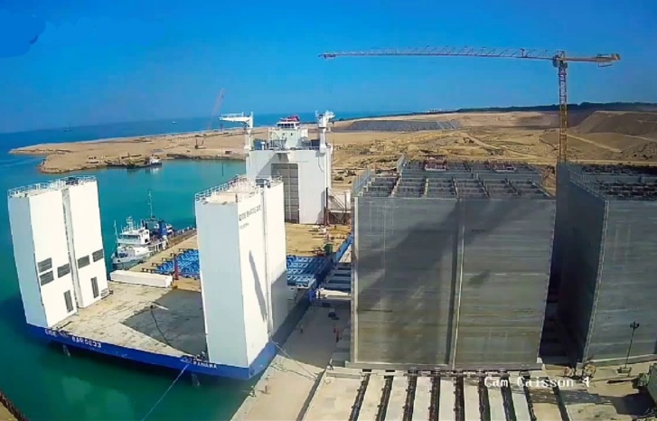 جلسة عمل تتدارس ملفات ملحة بالجهة الشرقية  