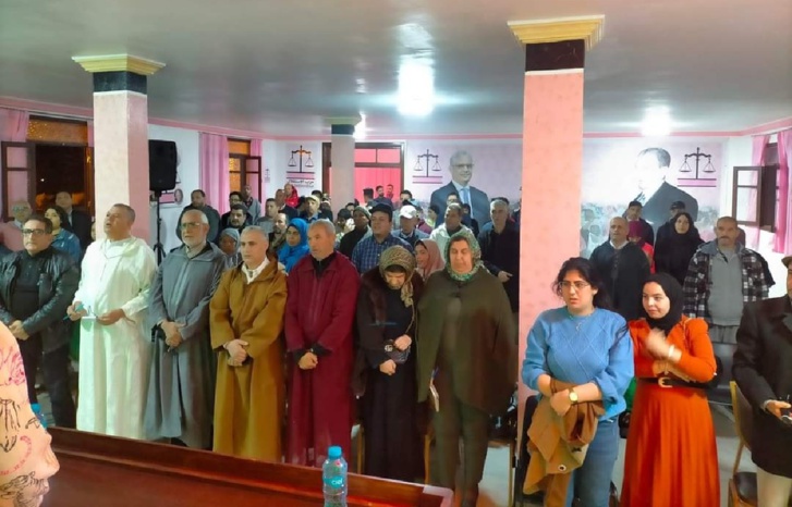 نوفل عامر يؤطر موضوعا تحليليا بالقصر الكبير نوفل عامر يؤطر موضوعا تحليليا بالقصر الكبير