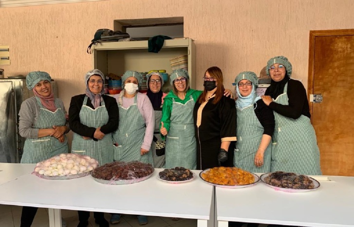 الكشاف المغربي توفر موائد الرحمان لعشرات المستفيدين الكشاف المغربي توفر موائد الرحمان لعشرات المستفيدين