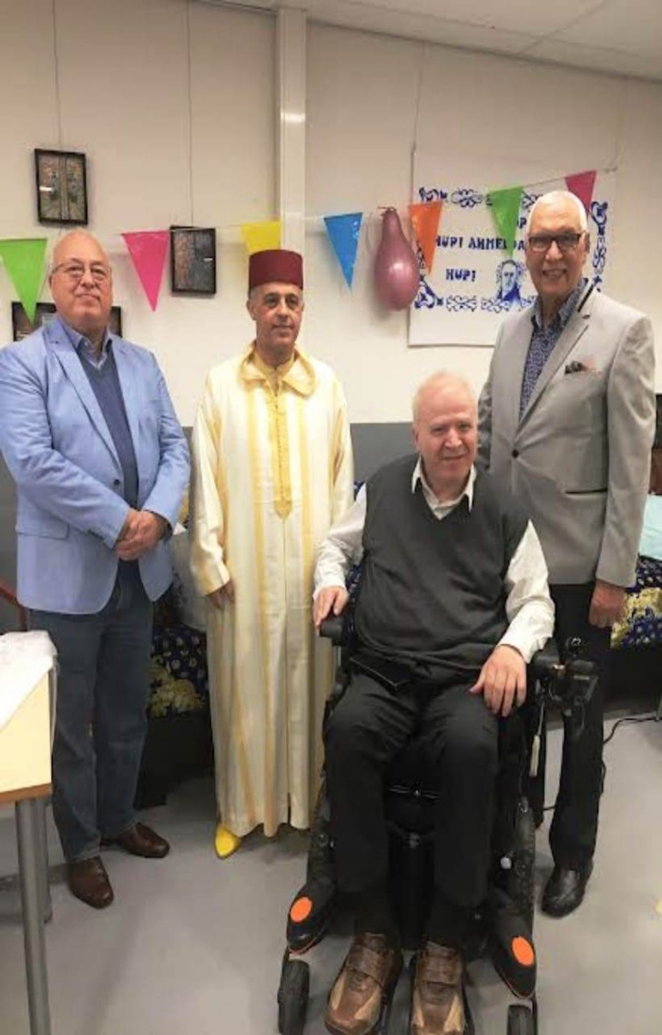 إفطار جماعي يجمع مغاربة مسلمين ويهود ومسيحين في "عيد ميمونة" بأمستردام إفطار جماعي يجمع مغاربة مسلمين ويهود ومسيحين في "عيد ميمونة" بأمستردام