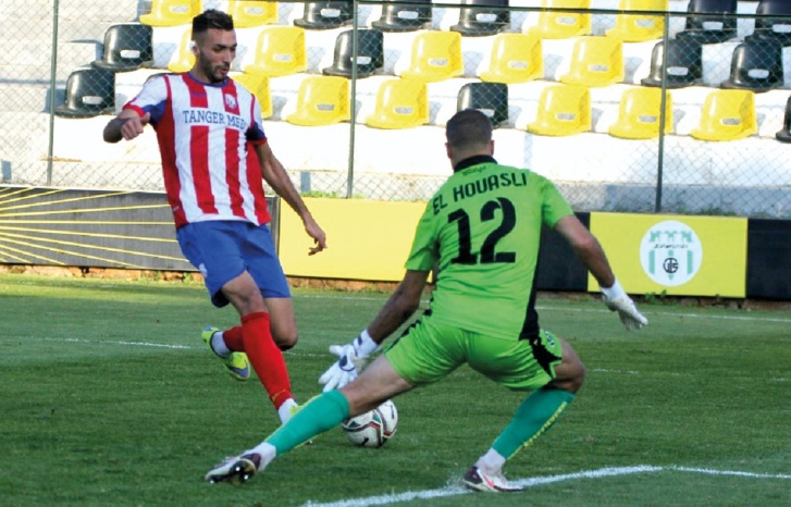 الخطأ ممنوع على اتحاد تواركة أمام المغرب التطواني الخطأ ممنوع على اتحاد تواركة أمام المغرب التطواني