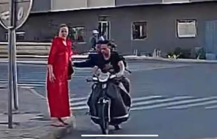 بالصور.. مطاردة فوق السطوح تُسقط مجرما خطيرا بالصور.. مطاردة فوق السطوح تُسقط مجرما خطيرا