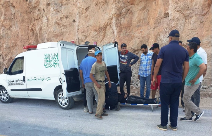انقلاب سيارة على الطريق الوطنية 25 يستنفر الدرك الملكي والسلطة المحلية بأفورار