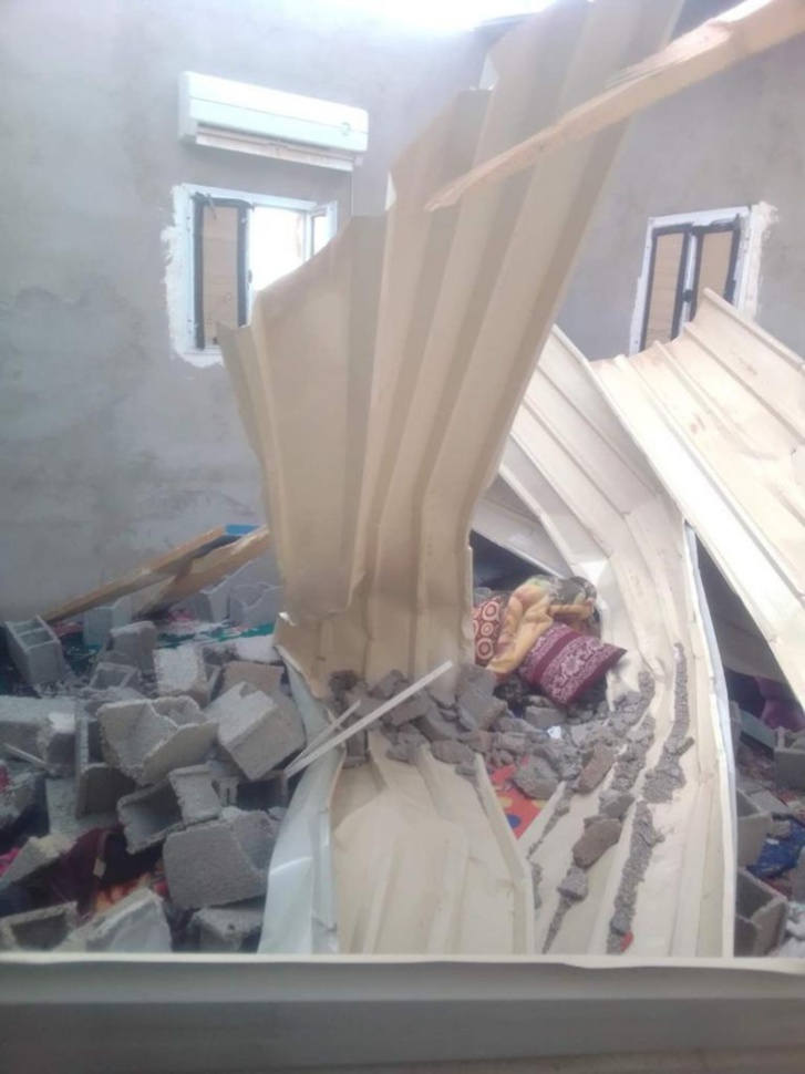 بالصور: عاصفة رملية قوية تعصف بمخيم السمارة بتندوف بالصور: عاصفة رملية قوية تعصف بمخيم السمارة بتندوف