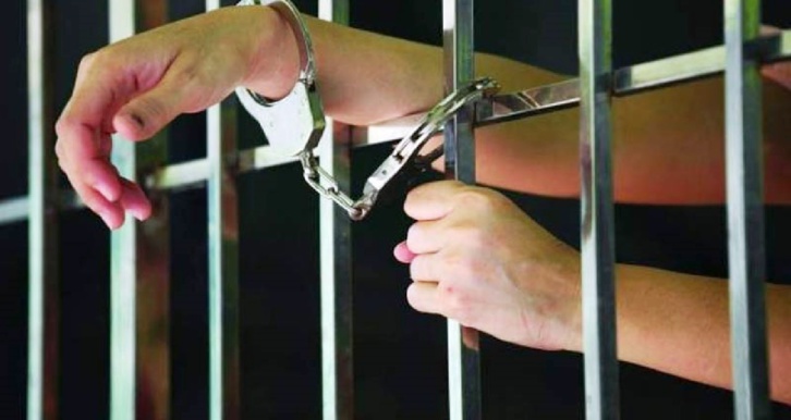 لاتهامهم باغتصاب قاصر.. حبس 3 رياضيين جزائريين في تونس لاتهامهم باغتصاب قاصر.. حبس 3 رياضيين جزائريين في تونس