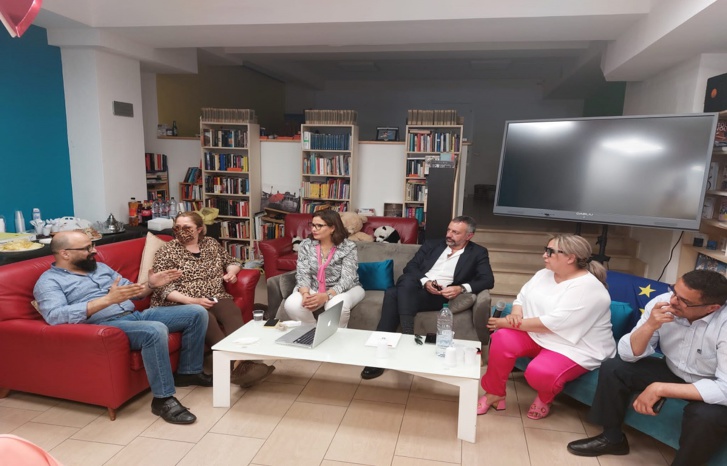 من تنظيم المرأة الاستقلالية و منظمة المرأة التجمعية