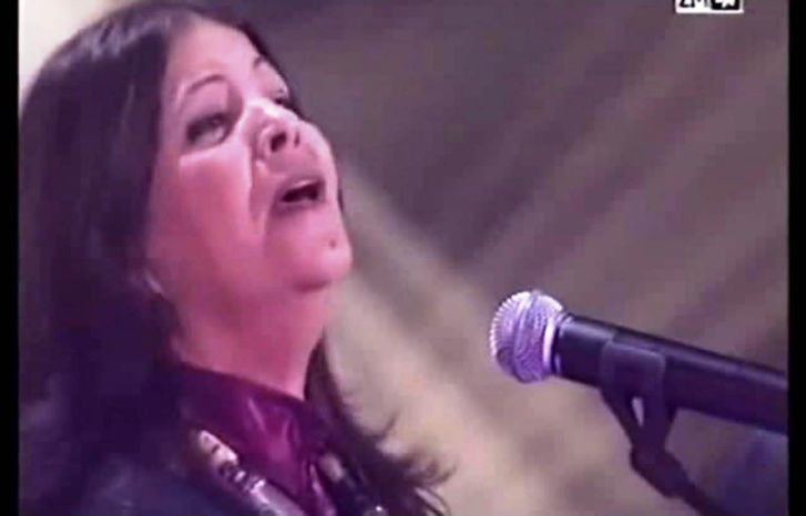 جلالة الملك يبعثُ برقية تعزية إلى أفراد أسرة المرحومة الفنانة سكينة الصفدي جلالة الملك يبعثُ برقية تعزية إلى أفراد أسرة المرحومة الفنانة سكينة الصفدي