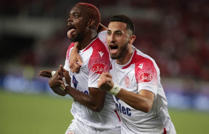 الوداد يحرز لقب الدوري بتعادله مع مولودية وجدة 2-2 
