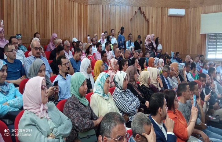 تكريم خاص لمحمد الداهي المتوج بجائزة الشيخ زايد للكتاب تكريم خاص لمحمد الداهي المتوج بجائزة الشيخ زايد للكتاب