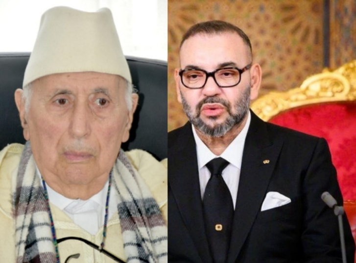 المرحوم الأستاذ عبد الهادي بركة على يسار الصورة