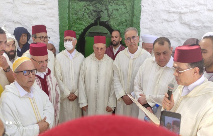 جنازة مهيبة للأستاذ عبد الهادي بركة نقيب الشرفاء العلميين جنازة مهيبة للأستاذ عبد الهادي بركة نقيب الشرفاء العلميين