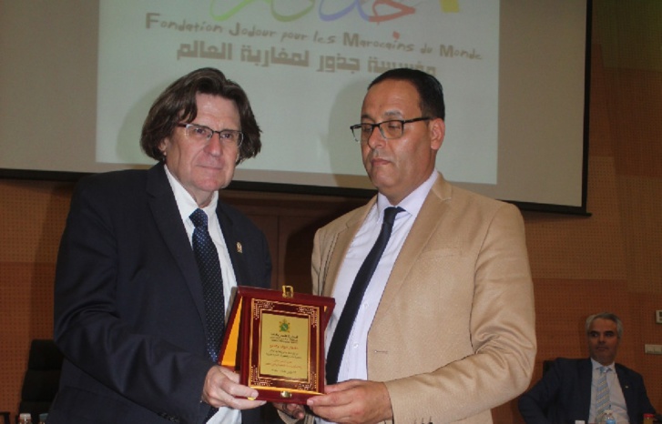 سطات.. مؤسسة جذور لمغاربة العالم تخلق الحدث في ندوة دولية 