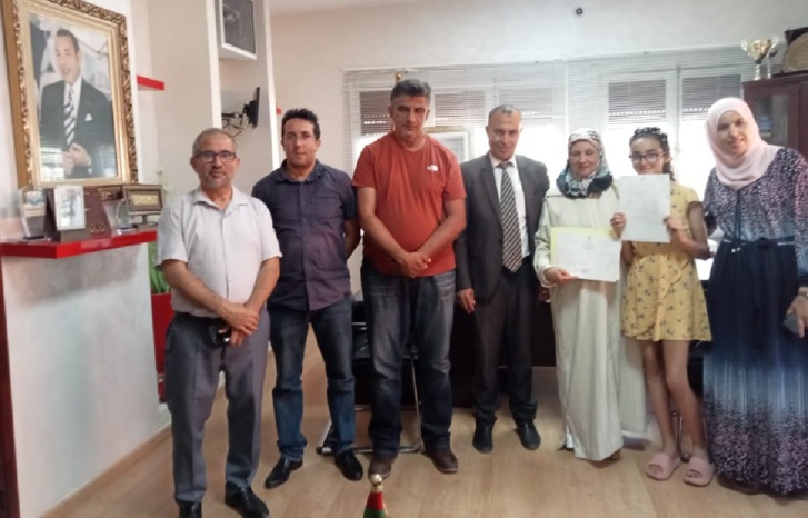 إرادة عارمة لنيل الباكلوريا تقهر عامل السن إرادة عارمة لنيل الباكلوريا تقهر عامل السن