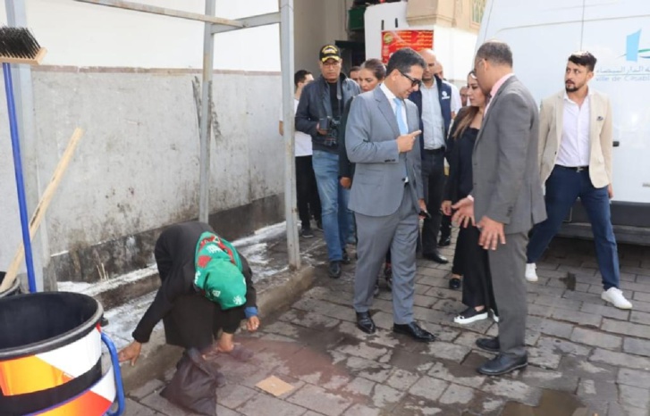 حملة لتنظيف أسواق الدار البيضاء من النفايات ومحاربة الحشرات حملة لتنظيف أسواق الدار البيضاء من النفايات ومحاربة الحشرات