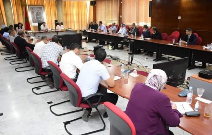 مجلس جهة بني ملال خنيفرة يترحم على أرواح ضحايا حافلة خريبكة ويدعو الى تسريع إنجاز الطريق الوطنية 11 مجلس جهة بني ملال خنيفرة يترحم على أرواح ضحايا حافلة خريبكة ويدعو الى تسريع إنجاز الطريق الوطنية 11