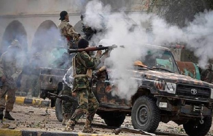 12 قتيلا على الأقل جراء اشتباكات في طرابلس 12 قتيلا على الأقل جراء اشتباكات في طرابلس