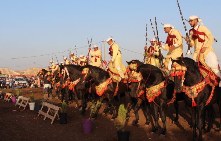 إسدال الستار على النسخة السابعة لمهرجان الزوكش لفنون التبوريدة إسدال الستار على النسخة السابعة لمهرجان الزوكش لفنون التبوريدة