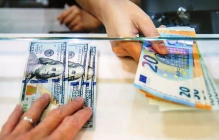 مكتب الصرف يُعْلِنْ عن تحويلات مالية هامة للمغاربة المقيمون بالخارج