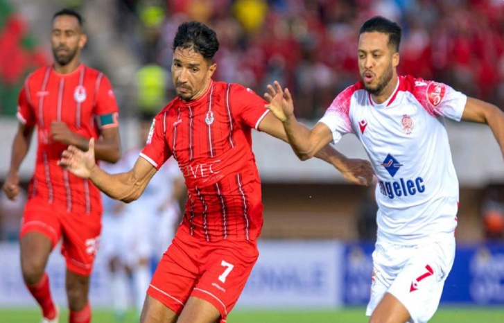 الوداد يستهل حملة الدفاع عن لقبه بتعادل أمام الفتح الرياضي الوداد يستهل حملة الدفاع عن لقبه بتعادل أمام الفتح الرياضي