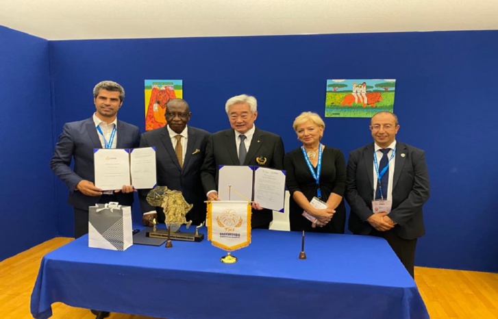 باريس.. توقيع اتفاقية للتعاون بين الاتحاد الدولي للتايكواندو ونظيره العربي باريس.. توقيع اتفاقية للتعاون بين الاتحاد الدولي للتايكواندو ونظيره العربي