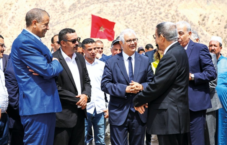 نزار بركة في زيارة ميدانية للوقوف على تقدم أشغال سد التامري بأكادير نزار بركة في زيارة ميدانية للوقوف على تقدم أشغال سد التامري بأكادير