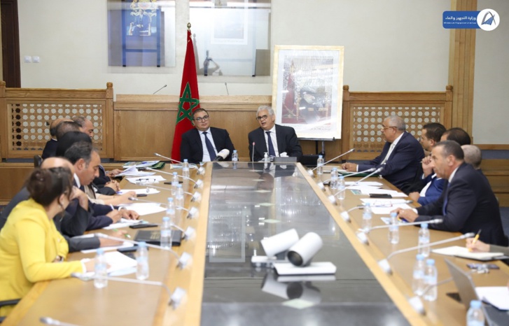 نزار بركة وزير التجهيز والماء يعقد جلسة عمل مع ممثلي مجلس جهة بني ملال-خنيفرة نزار بركة وزير التجهيز والماء يعقد جلسة عمل مع ممثلي مجلس جهة بني ملال-خنيفرة