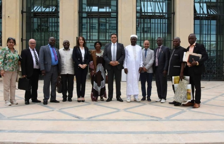 مورو يستقبل الوزير برونو ياپاني مورو يستقبل الوزير برونو ياپاني