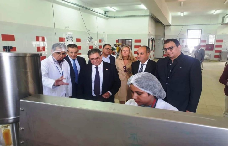 القنصل العام لدولة إسبانيا في زيارة لمنتزه عين أسردون والمتجر التضامني بجهة بني ملال خنيفرة