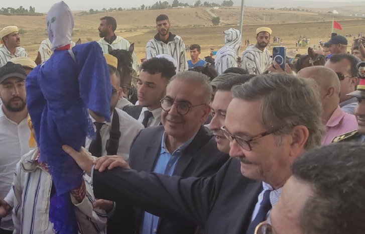 السفير الإسباني بالرباط: عائلة "بركة" ساهمت ومازالت في تعزيز وتقوية العلاقات المغربية الإسبانية على مر الحقب السفير الإسباني بالرباط: عائلة "بركة" ساهمت ومازالت في تعزيز وتقوية العلاقات المغربية الإسبانية على مر الحقب