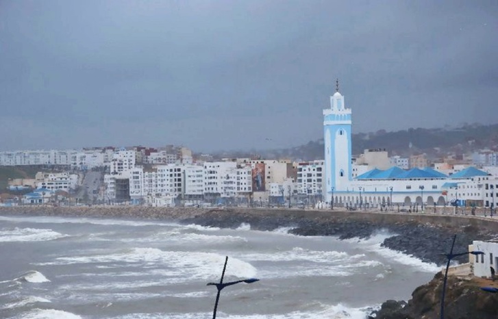 مدينة الفنيدق بين الصيف والشتاء مدينة الفنيدق بين الصيف والشتاء