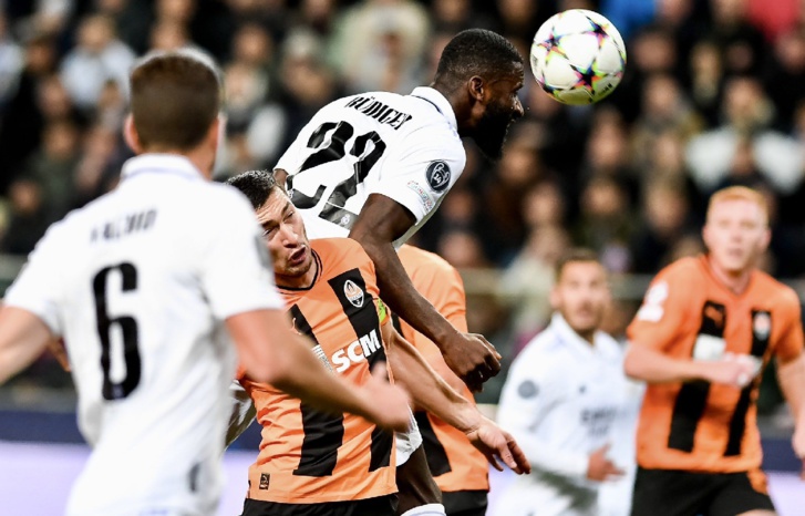 رغم التعادل.. الريال والسيتي إلى ثمن نهائي دوري الأبطال رغم التعادل.. الريال والسيتي إلى ثمن نهائي دوري الأبطال