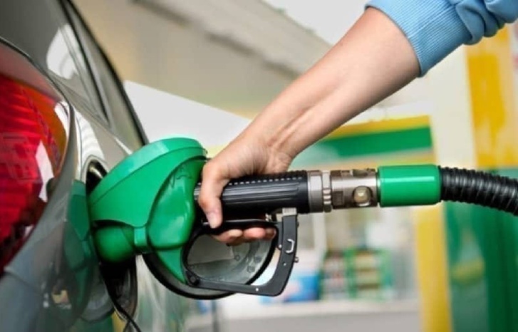 أسعار المحروقات تستأنف ارتفاعها الصاروخي أسعار المحروقات تستأنف ارتفاعها الصاروخي