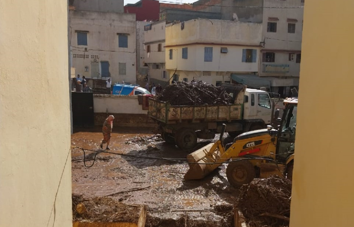 سيول عنيفة تضرب مناطق من المغرب مخلفة خسائر في الأرواح والممتلكات سيول عنيفة تضرب مناطق من المغرب مخلفة خسائر في الأرواح والممتلكات