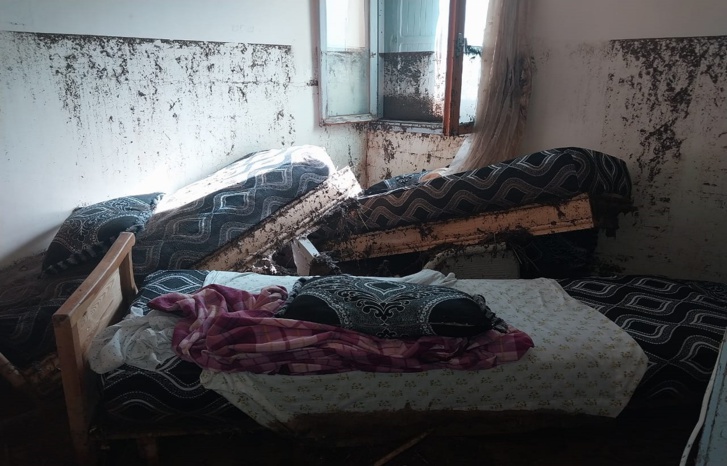 سيول عنيفة تضرب مناطق من المغرب مخلفة خسائر في الأرواح والممتلكات سيول عنيفة تضرب مناطق من المغرب مخلفة خسائر في الأرواح والممتلكات